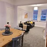 Hartoft St - 2 Bed Near River * York