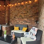 Hartoft St - 2 Bed Near River * يورك