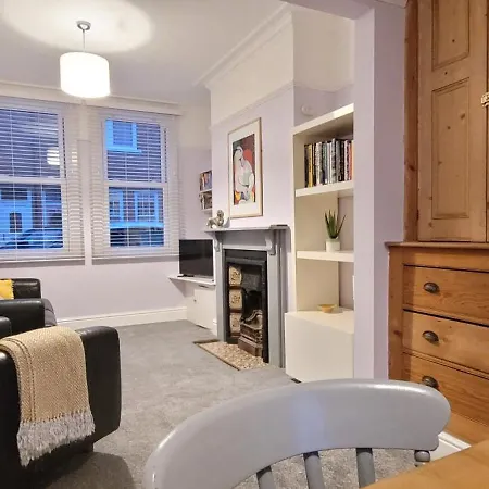 Hartoft St - 2 Bed Near River Сasa de vacaciones *