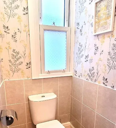 Hartoft St - 2 Bed Near River 別荘 *