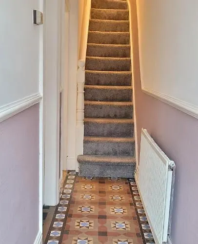 Hartoft St - 2 Bed Near River Casa de Férias *