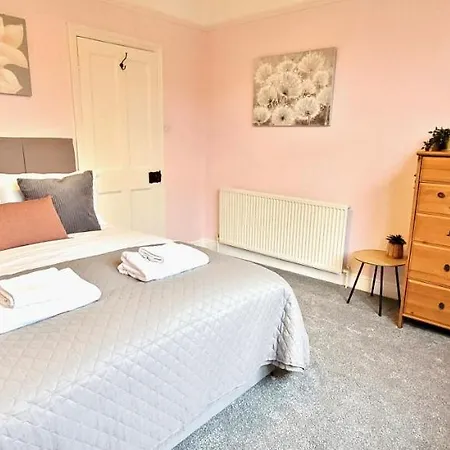 Hartoft St - 2 Bed Near River ヨーク